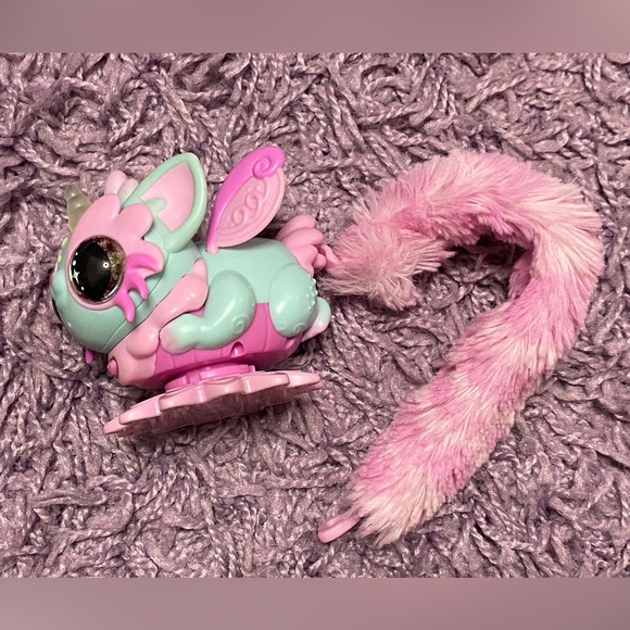 Pixie Belles - Interactive Enchanted Animal Toy, Aurora (Turquoise) - Picture 12 of 15